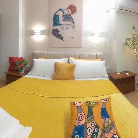Bani'S Cozy Lovely Apt Тирана Екстер'єр фото
