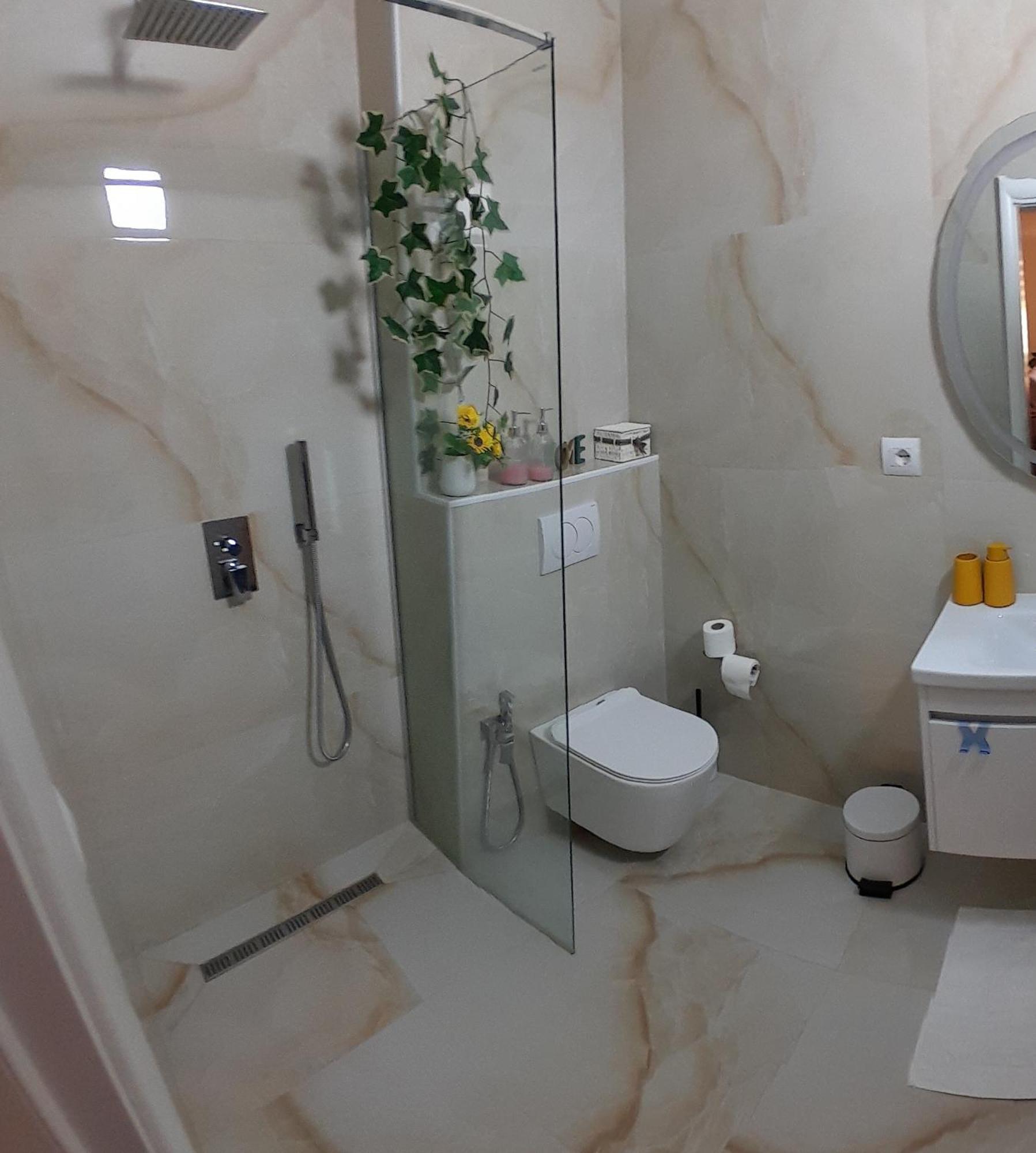 Bani'S Cozy Lovely Apt Тирана Екстер'єр фото